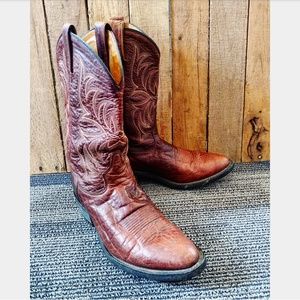 ♦Tony Lama boots♦